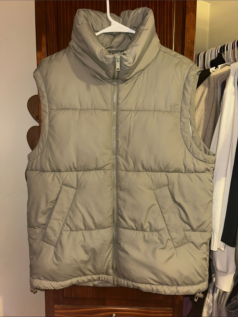 Hollister Quilted Puffer Vest in Light Green